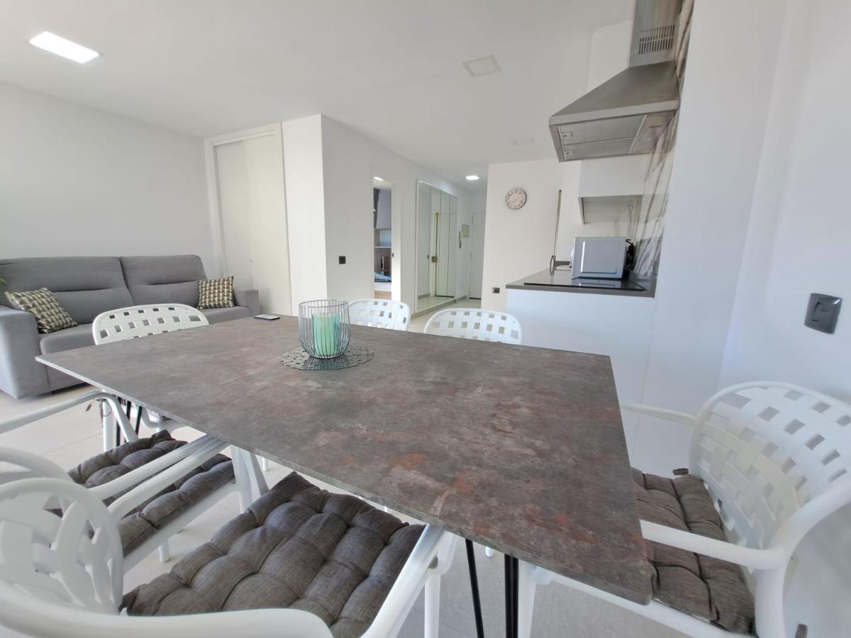 Newly Reformed 2 Bedroom Apartment In The Center Of Los Cristianos Los Cristianos (Tenerife) Exterior foto